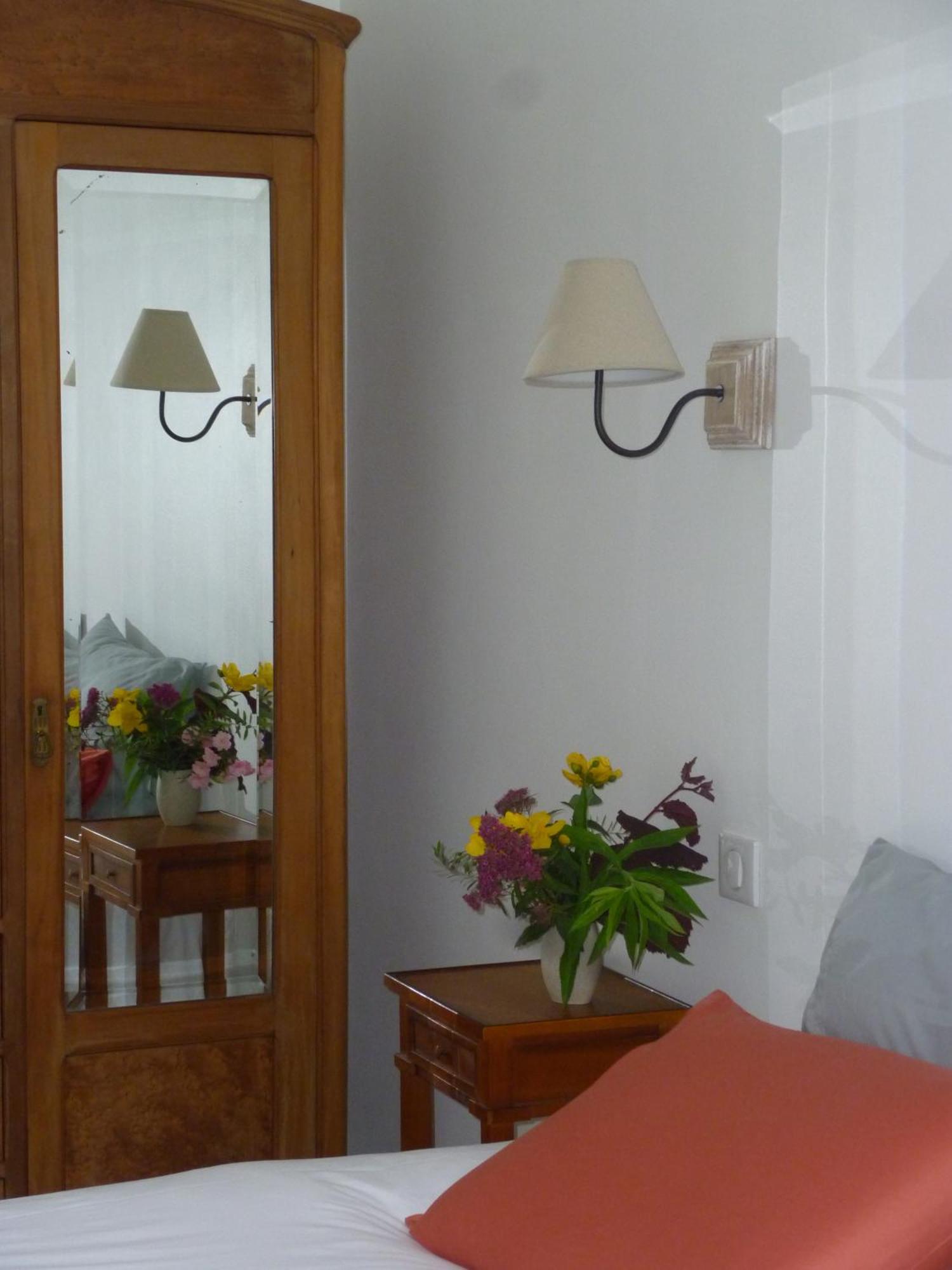 Bed and Breakfast Cedre Et Charme Saint-Branchs Zewnętrze zdjęcie