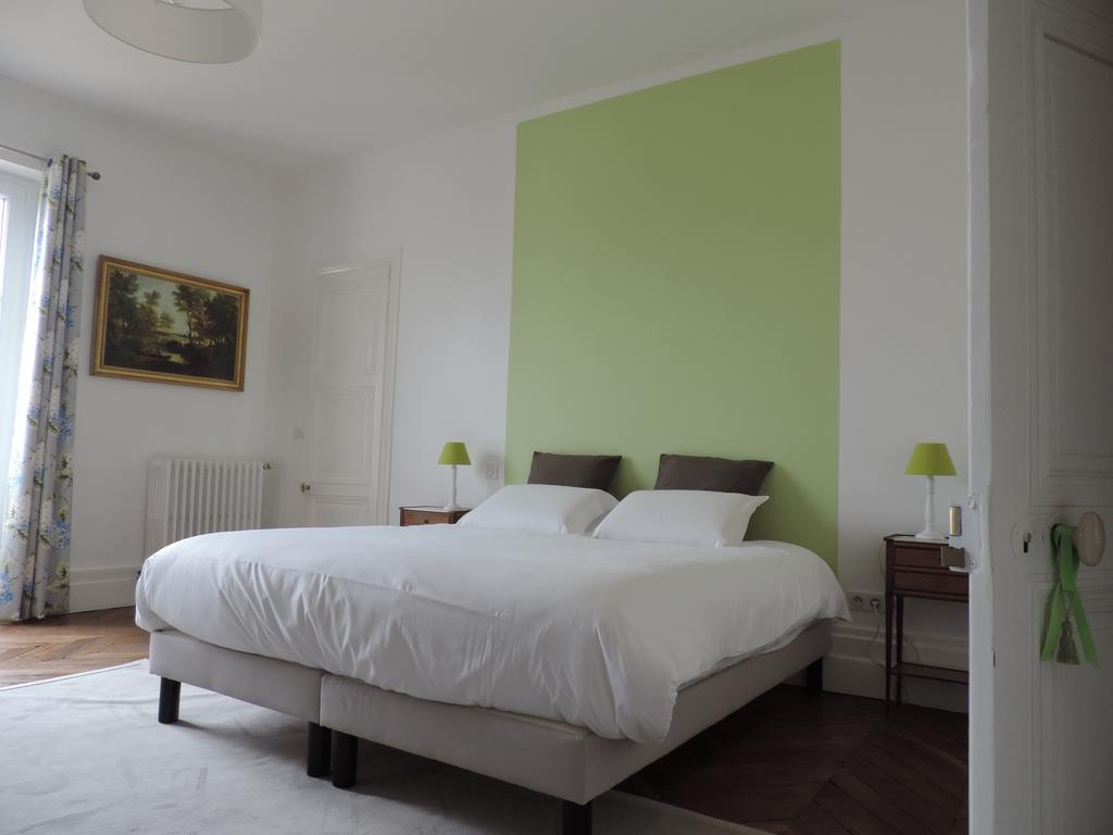Bed and Breakfast Cedre Et Charme Saint-Branchs Zewnętrze zdjęcie