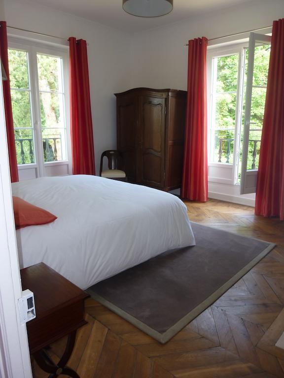 Bed and Breakfast Cedre Et Charme Saint-Branchs Pokój zdjęcie