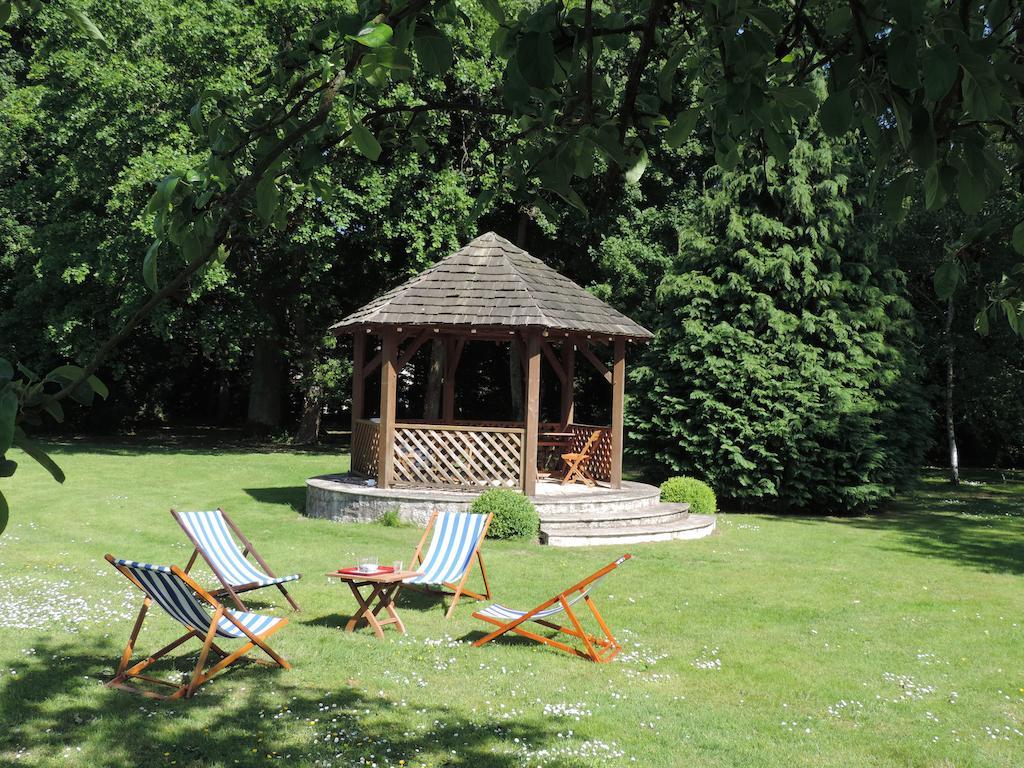 Bed and Breakfast Cedre Et Charme Saint-Branchs Zewnętrze zdjęcie