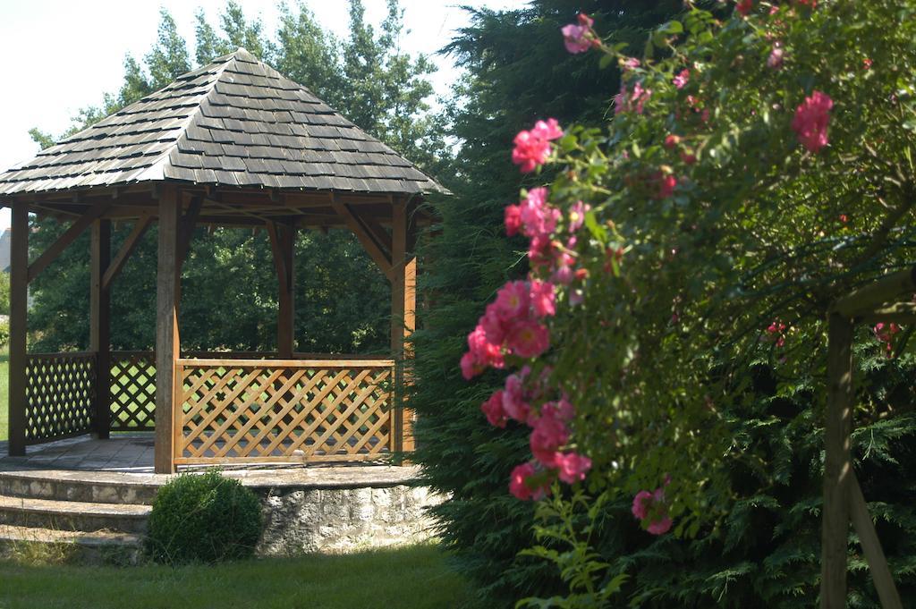 Bed and Breakfast Cedre Et Charme Saint-Branchs Zewnętrze zdjęcie