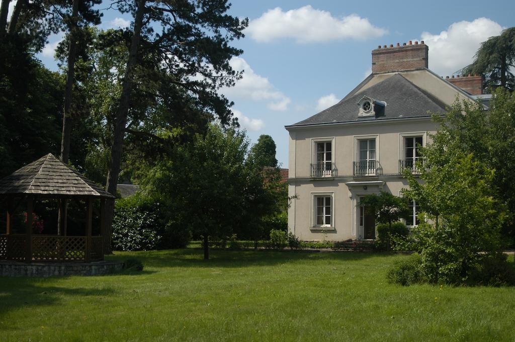 Bed and Breakfast Cedre Et Charme Saint-Branchs Zewnętrze zdjęcie
